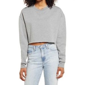 Socialite Women’s Sz Medium Gray Crop Crew Neck Sweatshirt New